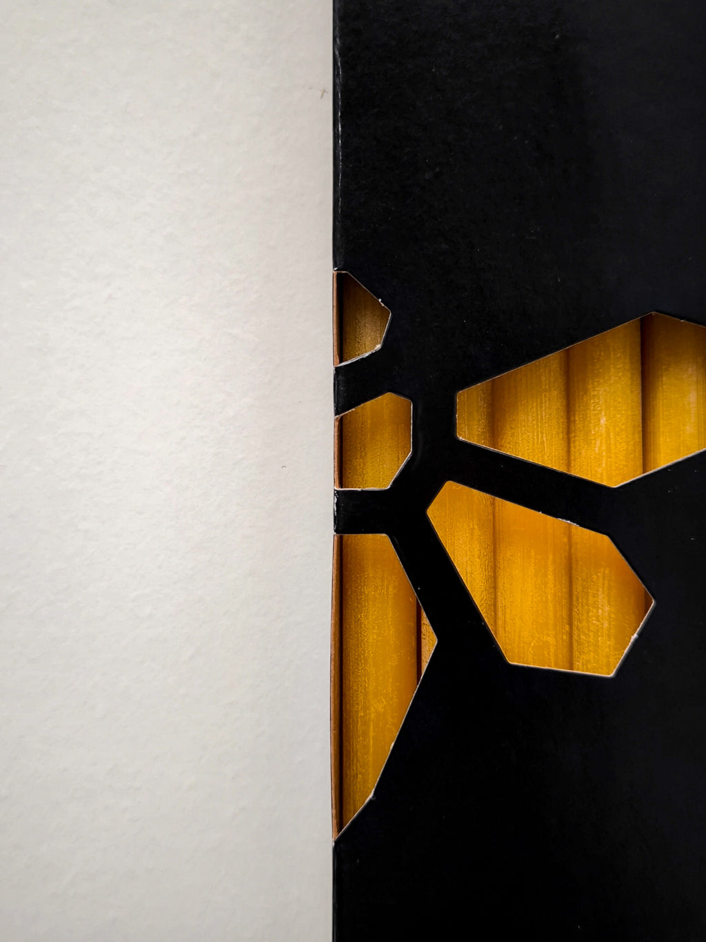 Beeswax Dinner Candles (6 units)