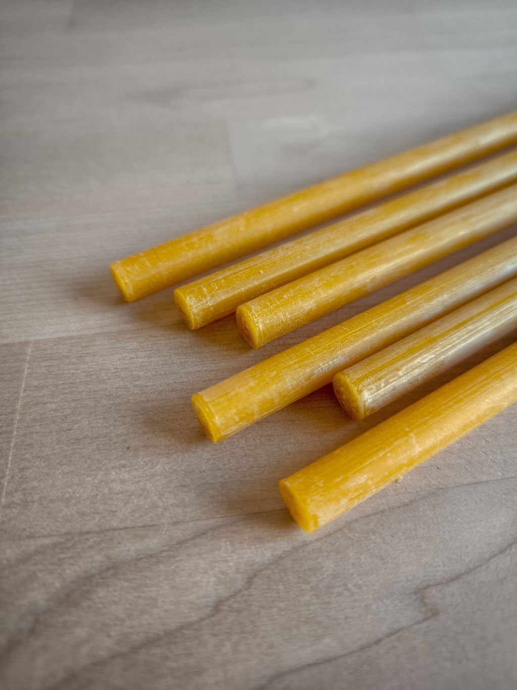 Beeswax Dinner Candles (6 units)