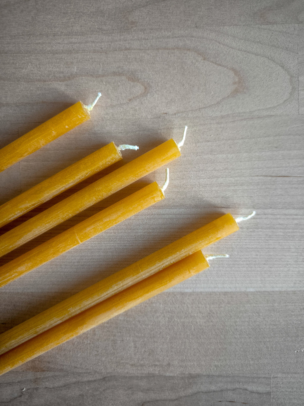 Beeswax Dinner Candles (6 units)
