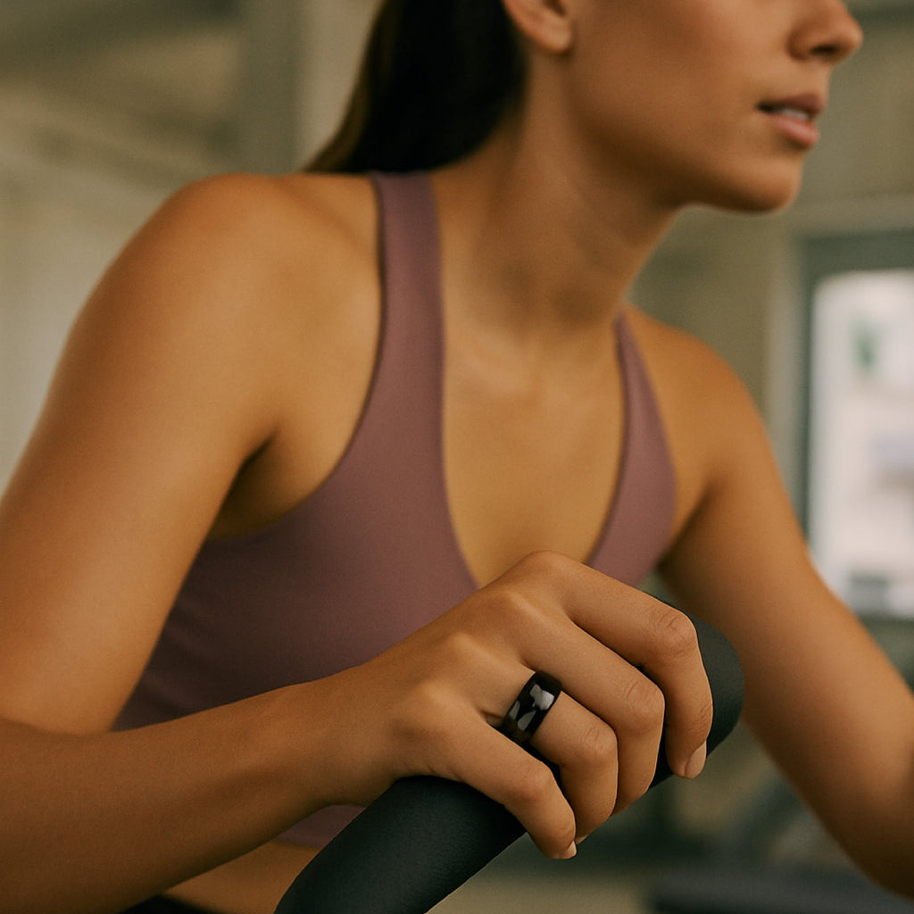 Everyday Wellness Smart Ring – Sleek Health & Sleep Tracker with Magnetic Charging Base